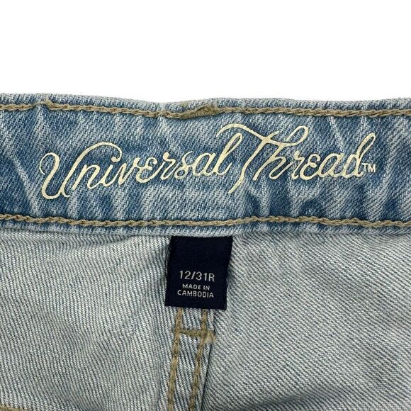 Universal Thread High Rise Shortie Blue Jean Shorts Light Wash Size 12 31 Waist - Picture 4 of 7